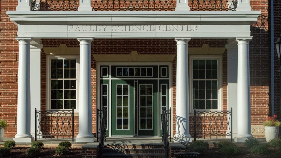 Welcoming doors that read the "Pauley Science Center" at Hampden-Sydney College