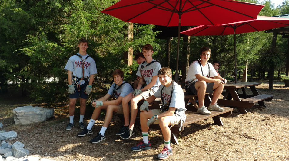 Freshman Forward Group before ropes course