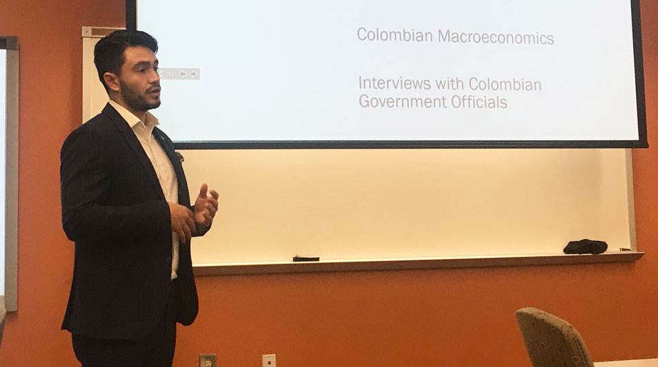 Nico Correa ’19 presenting at a conference