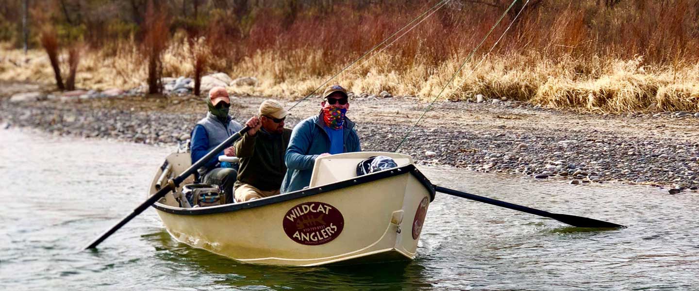 Hampden-Sydney students boating while on a spring break fishing trip in New Mexico on the San Juan River