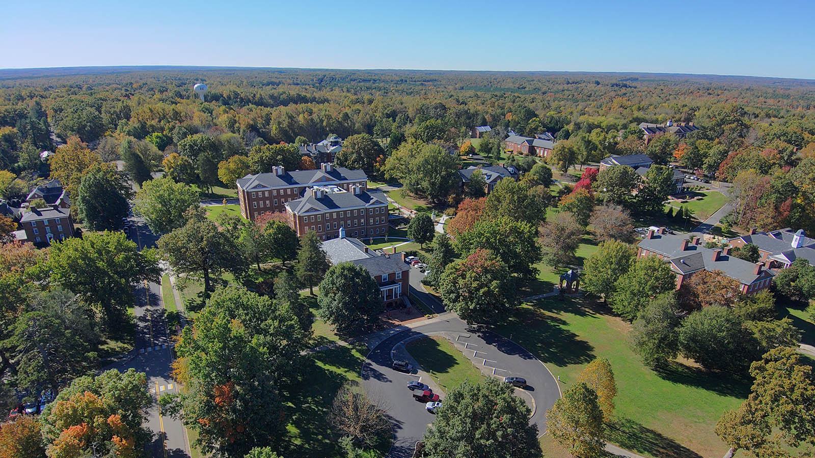 an aerial photo of Hampden-Sydney campus on a clear day