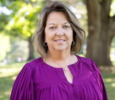 Mary Hickman headhsot