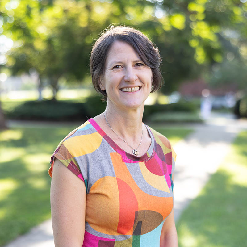 Dr. Katherine Worley headshot