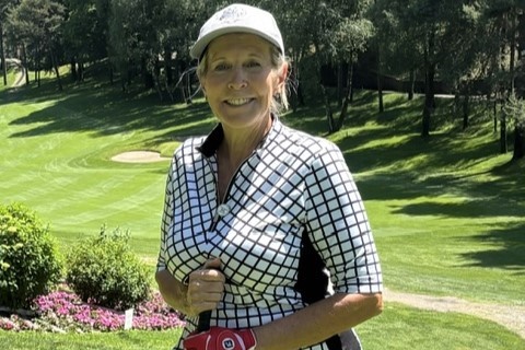 Leanna Everett standing on a golf course