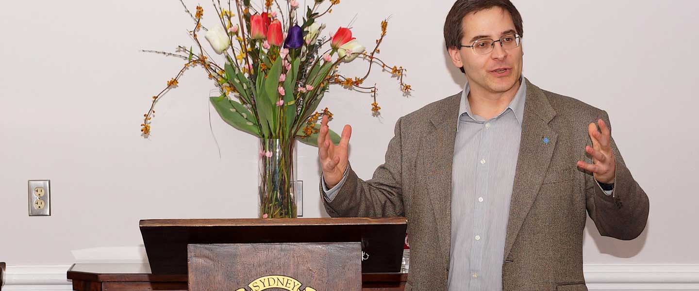 Professor Hight lecturing in front of a group