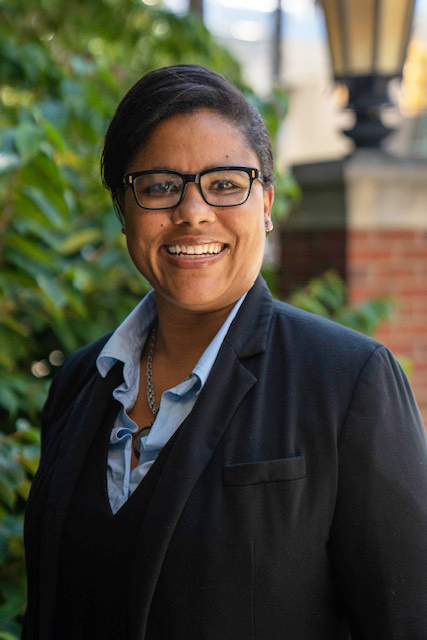 Chrystal Russell headshot