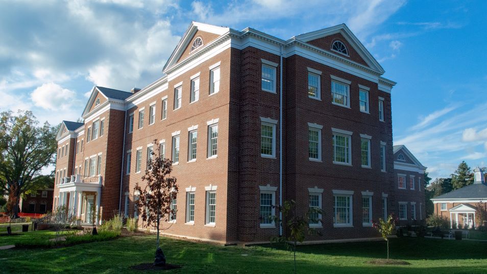 Pauley Science Center exterior at Hampden-Sydney College