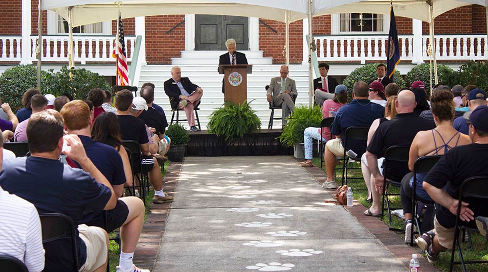 New students and families gather for matriculation on Venable Lawn