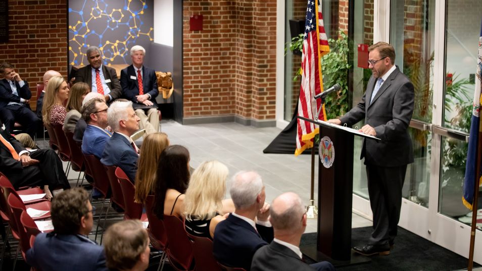 Scott Nickerson delivers the keynote address before a crowd