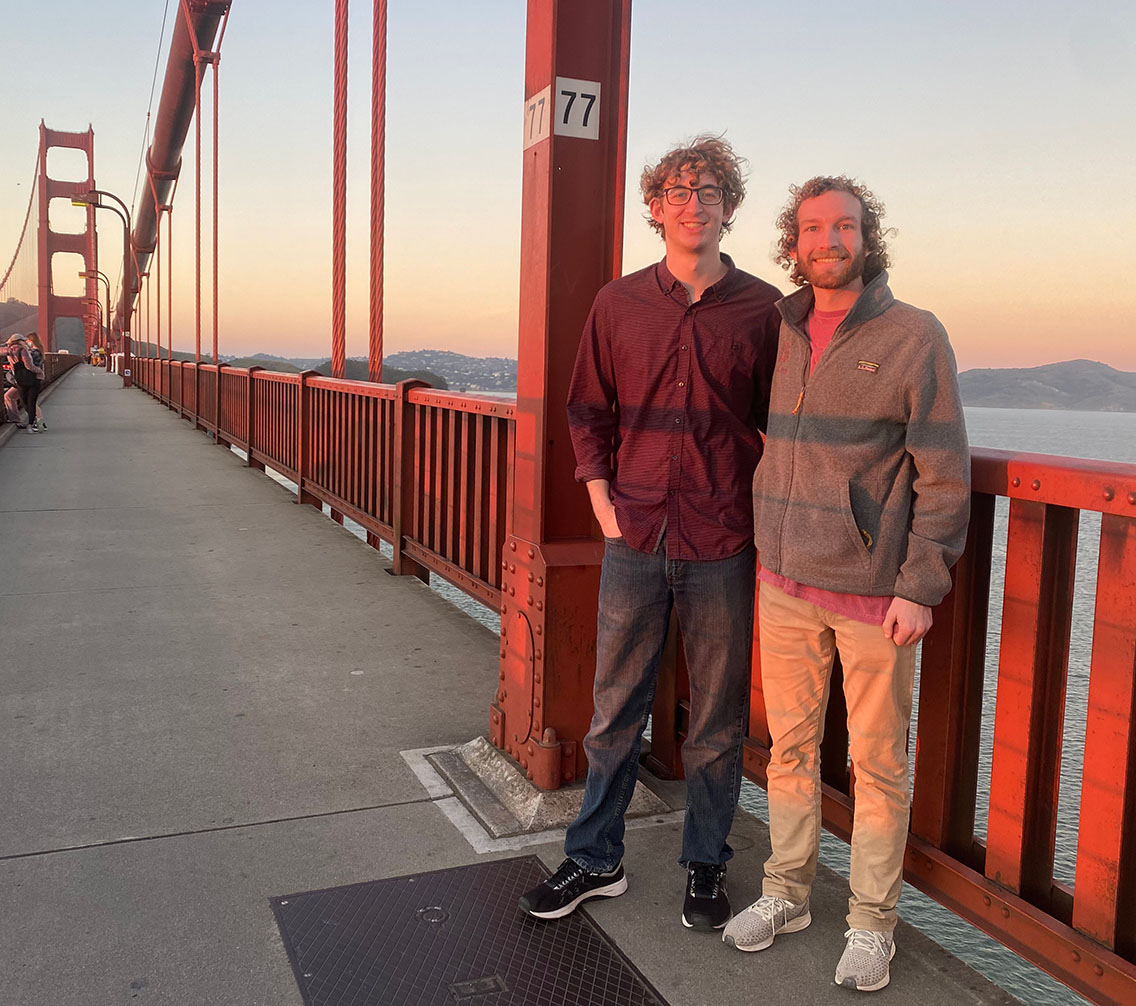 Students standing on the Golden Gate bridge