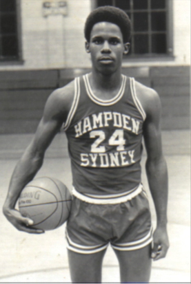 Warren Thompson posing as a basketball player