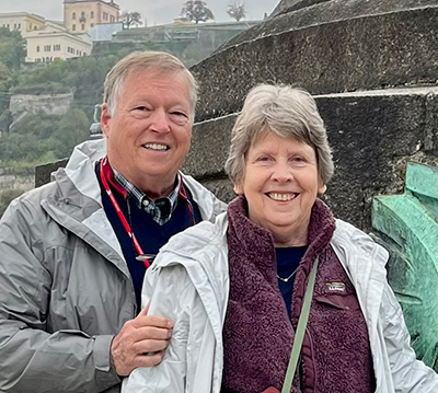 Mike Adelman ’70 and his wife