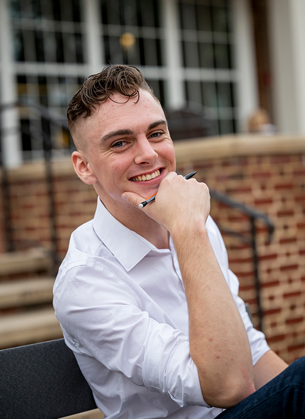 Ben Hager '23 outdoor headshot