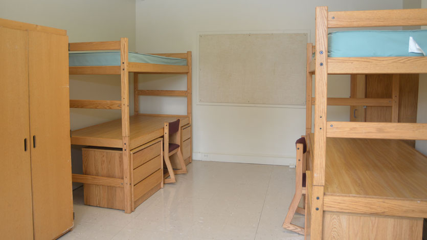 Cushing Hall room