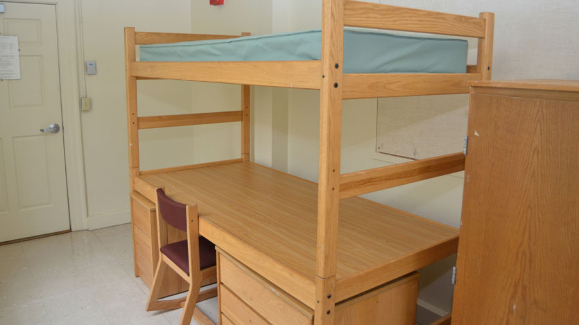 Cushing Hall room